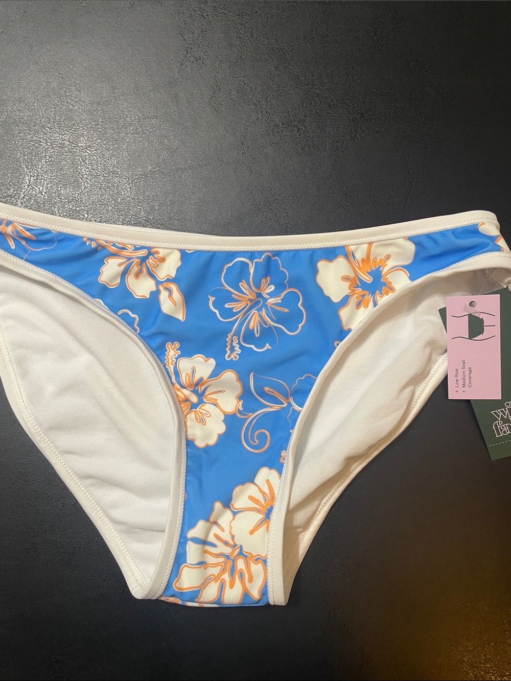 wild fable Blue Floral Bikini Bottom with Cream Accents NWT Sz.Xs 0/2 very sexy